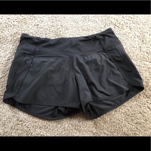 Lululemon Speed Up short